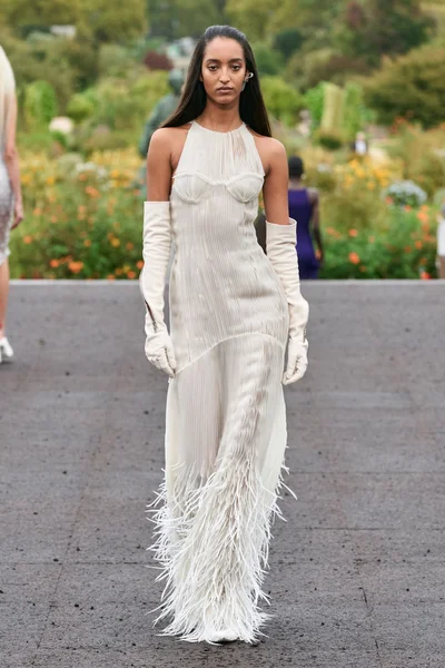 Look 51